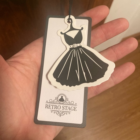 GREEN 1950S STRAWBERRY HALTER ROMPER - RetroStage - New - Picture 4 of 5